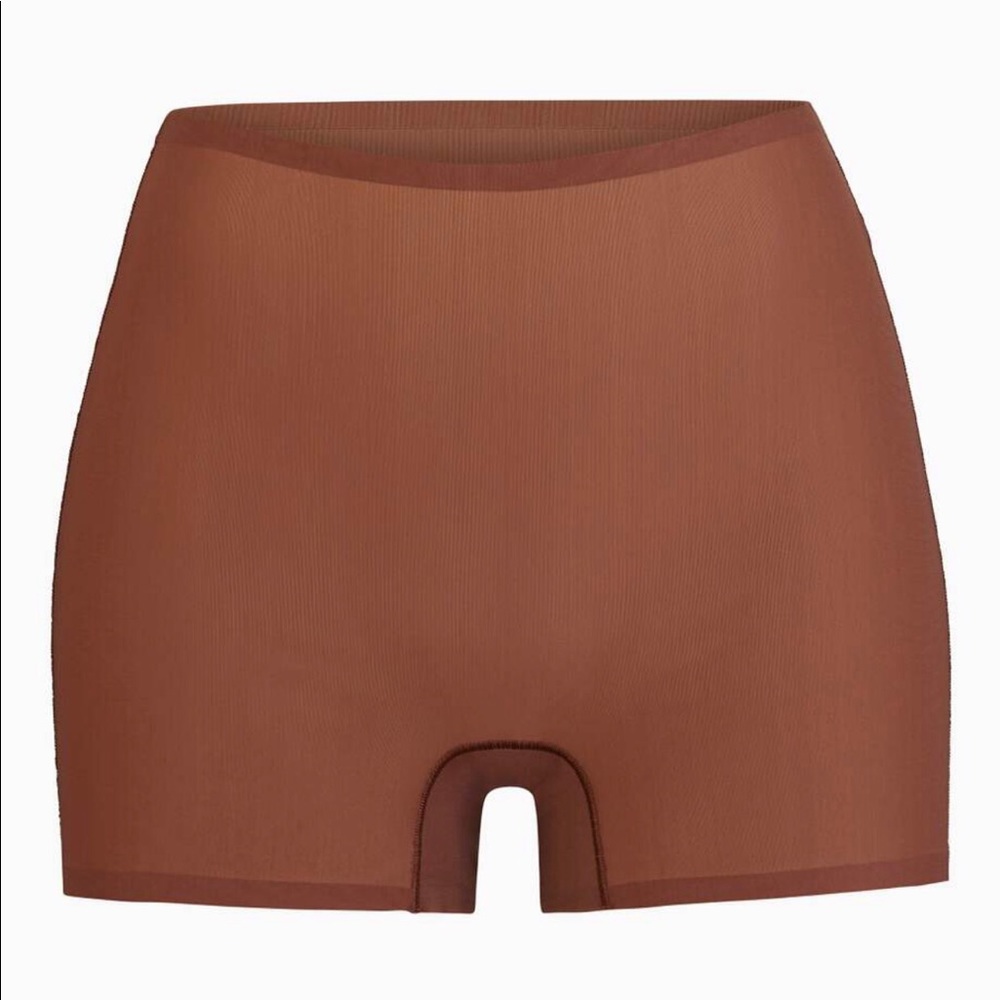 NWT - SKIMS Everyday Boyshort; Jasper; Small